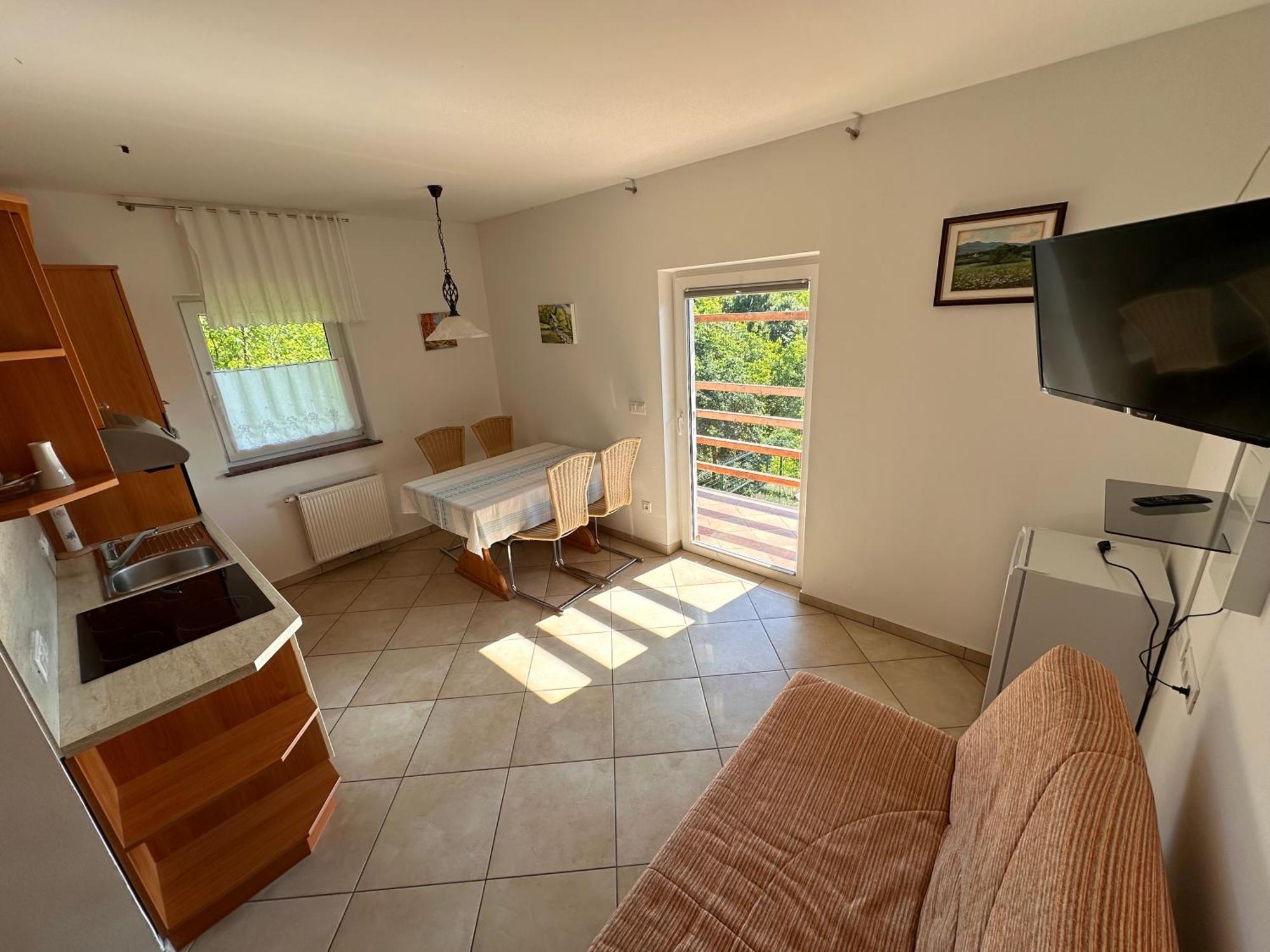 Apartments Suster Stari Trg ob Kolpi Bagian luar foto