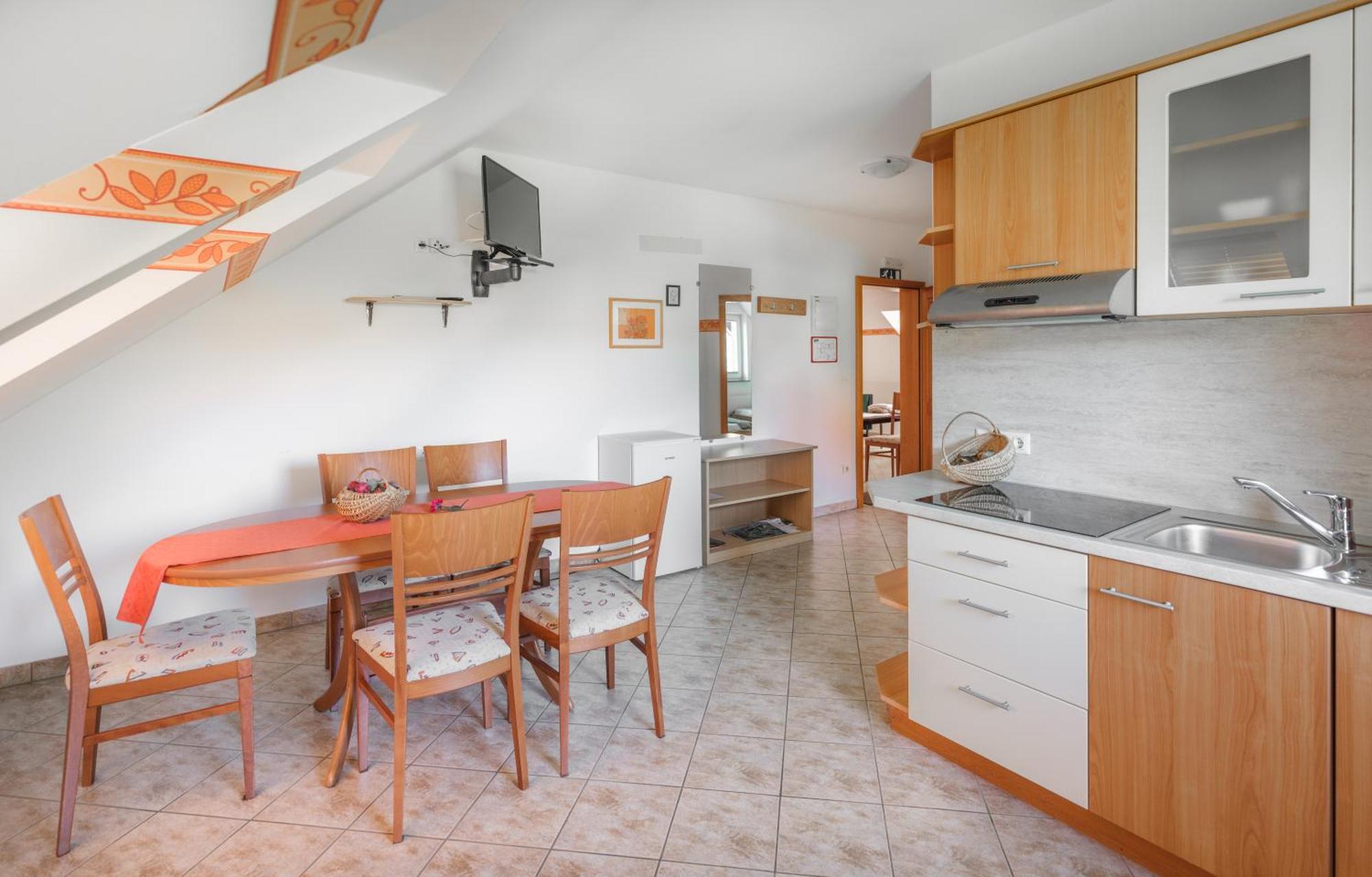 Apartments Suster Stari Trg ob Kolpi Bagian luar foto